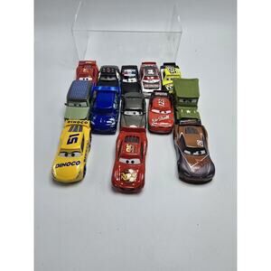 Disney/Pixar Cars Die Cast Toy Car Lot Lighting McQueen